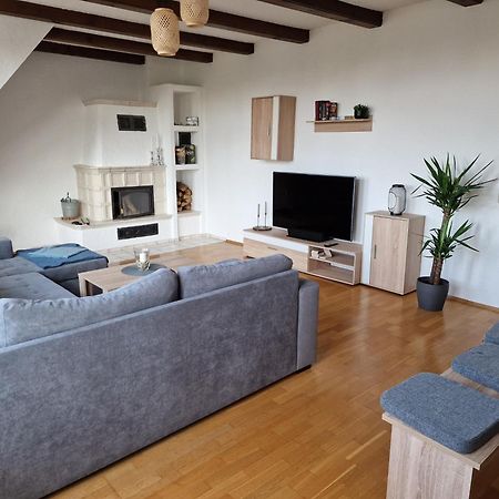 98Qm Wohnung Im Villenviertel - Voll Ausgestattet Mit Balkon Und Kamin - Wlan Gratis Wilhelmshaven Exteriör bild