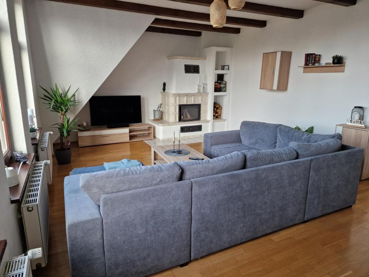 98Qm Wohnung Im Villenviertel - Voll Ausgestattet Mit Balkon Und Kamin - Wlan Gratis Wilhelmshaven Exteriör bild