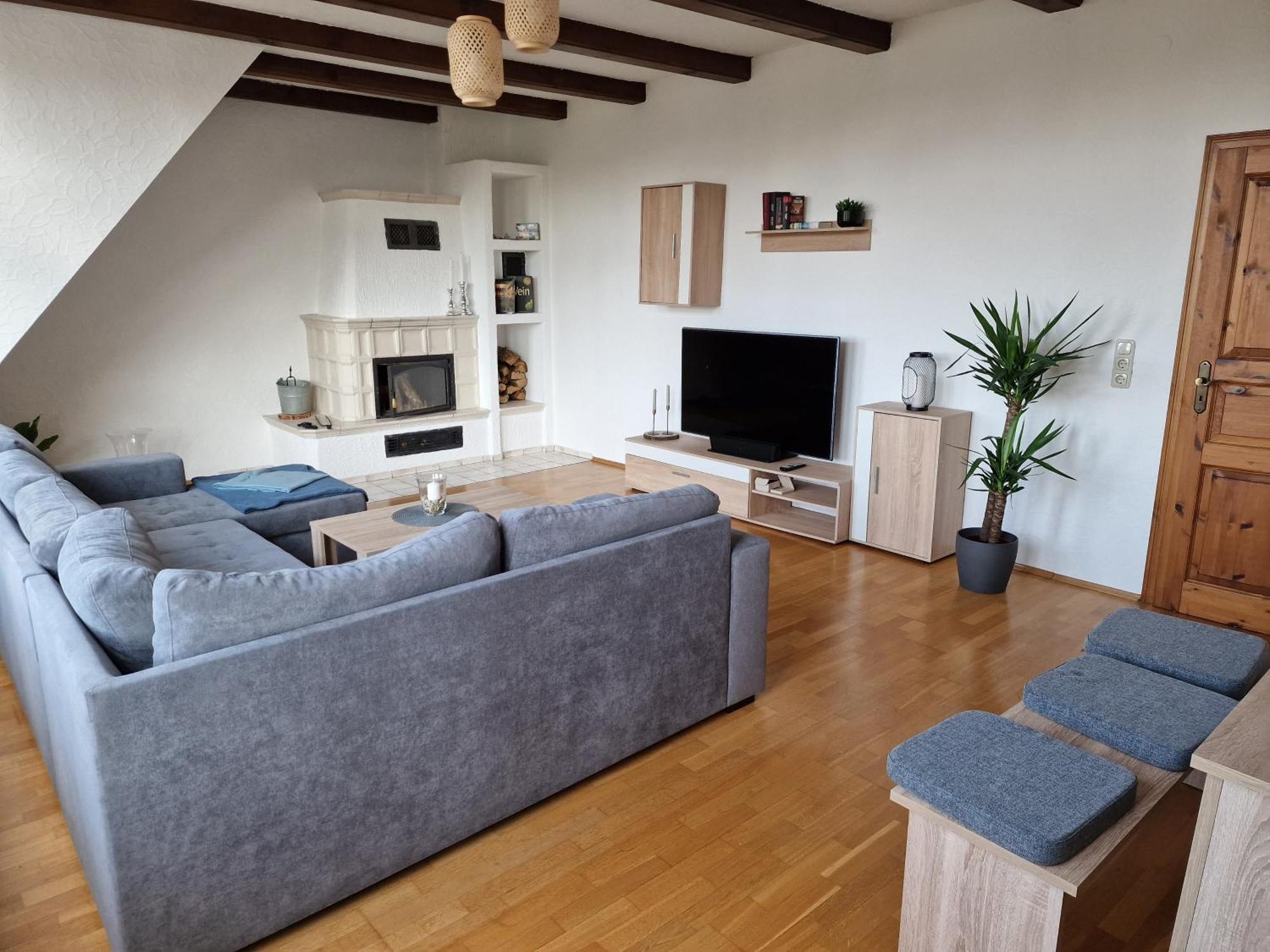 98Qm Wohnung Im Villenviertel - Voll Ausgestattet Mit Balkon Und Kamin - Wlan Gratis Wilhelmshaven Exteriör bild